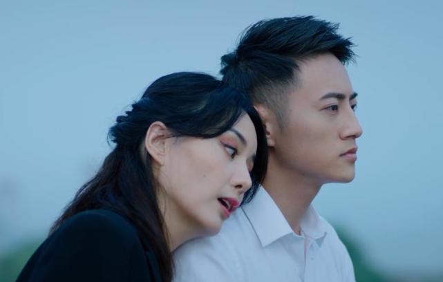 绝密追击上映火爆剧情扣人心弦卧底双雄血铸荣耀