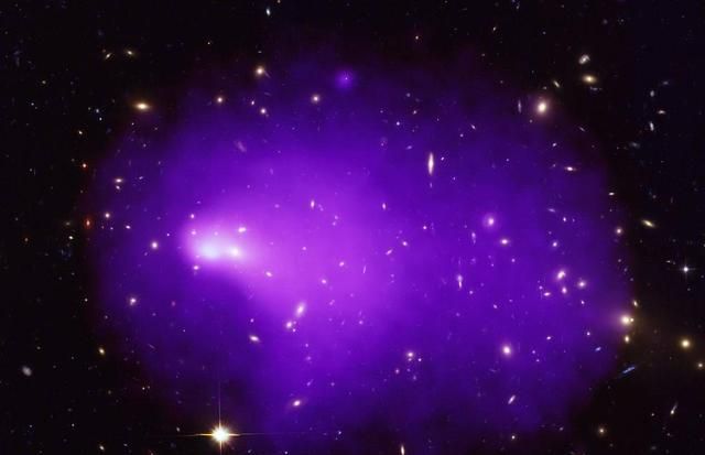 天文学家探测到一个潜藏的宇宙云,它比整个银河系还要大休闲区蓝鸢梦想 - Www.slyday.coM 天文学家探测到一个潜藏的宇宙云,它比整个银河系还要大休闲区蓝鸢梦想 - Www.slyday.coM