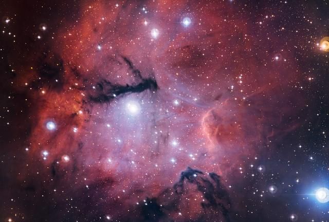 天文学家探测到一个潜藏的宇宙云,它比整个银河系还要大休闲区蓝鸢梦想 - Www.slyday.coM 天文学家探测到一个潜藏的宇宙云,它比整个银河系还要大休闲区蓝鸢梦想 - Www.slyday.coM