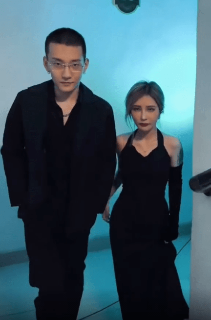 殷世航旧爱何婧婧发誓称不会绿了新腾,整容脸被骂