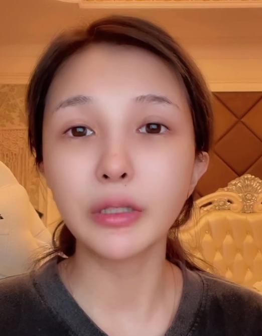 何婧婧谈"婆媳关系",直言不愿看别人脸色,自己有钱