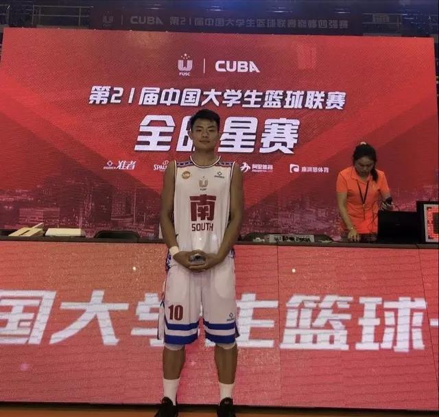 甲石江雄助成都体育学院登顶公开组冠军下一站cba选秀大会
