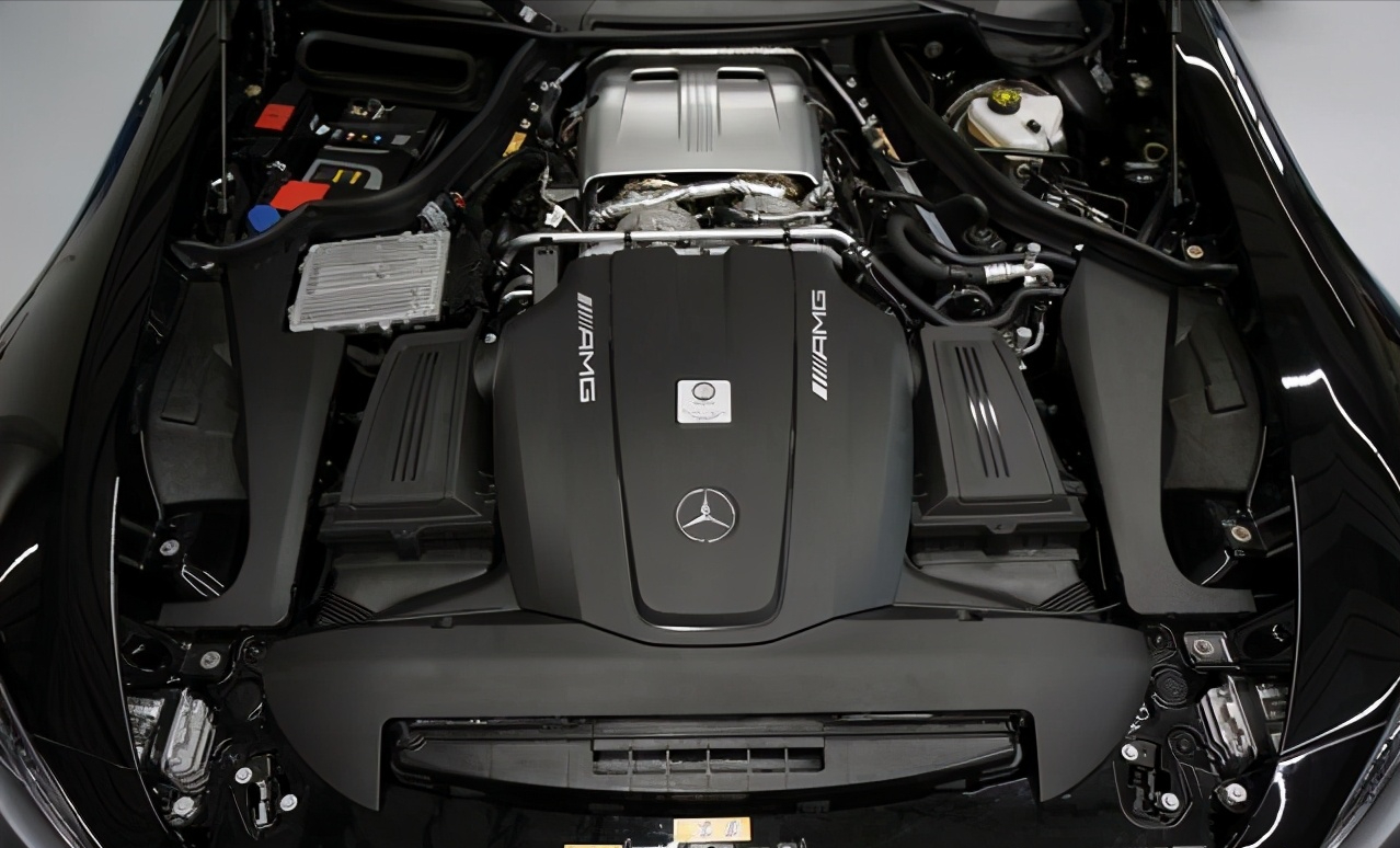 跑车爱好者的终极梦想之一奔驰amggtr