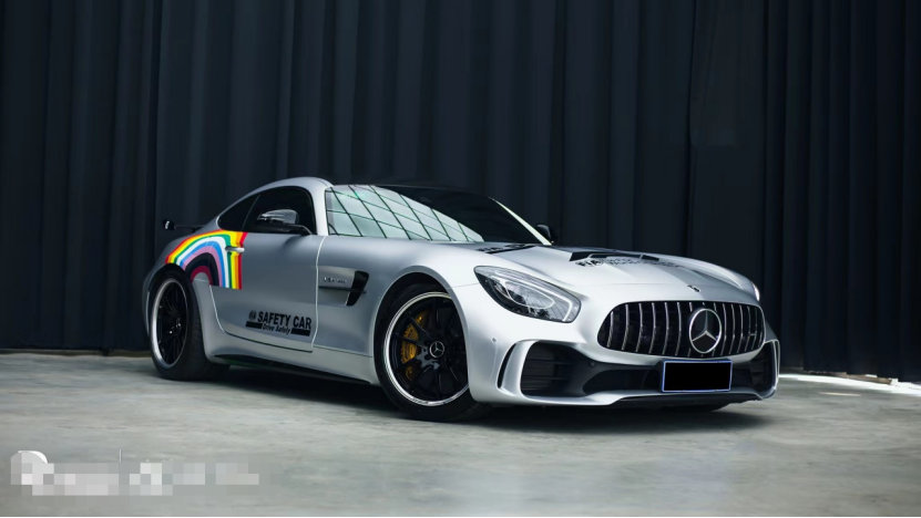 膜呗改色案例:气场就是强大 奔驰amg gtr改色电光金属银