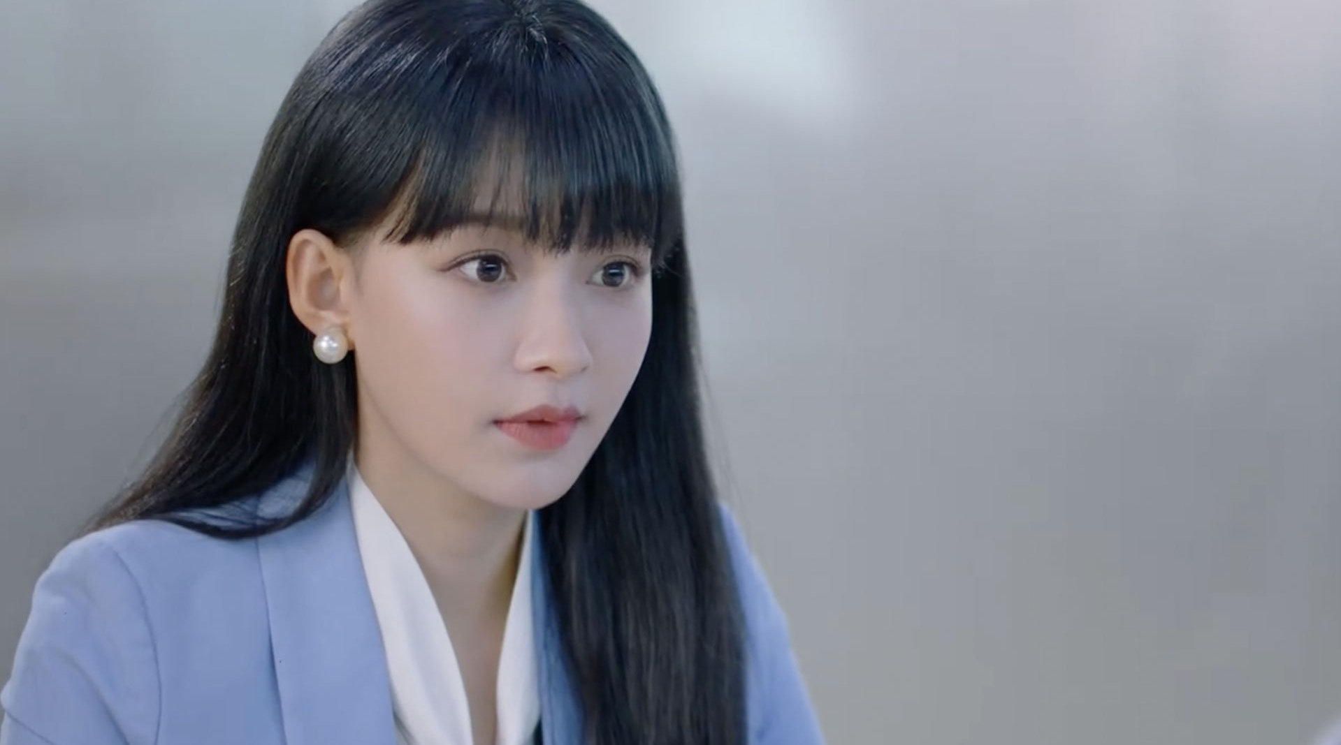 许逸诚@张彬彬vin 当众认可夏颜@孙怡微博 ,心机女脸都气绿了!