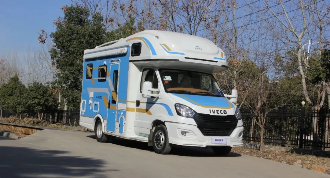 2021-07-05 09:00:34房车时代-rvtimes隆翠哆啡c625玩家版 实木家具