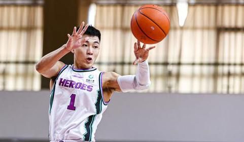 前华侨大学核心郑毅更有经验,以三人篮球项目的训练时间和比赛经历