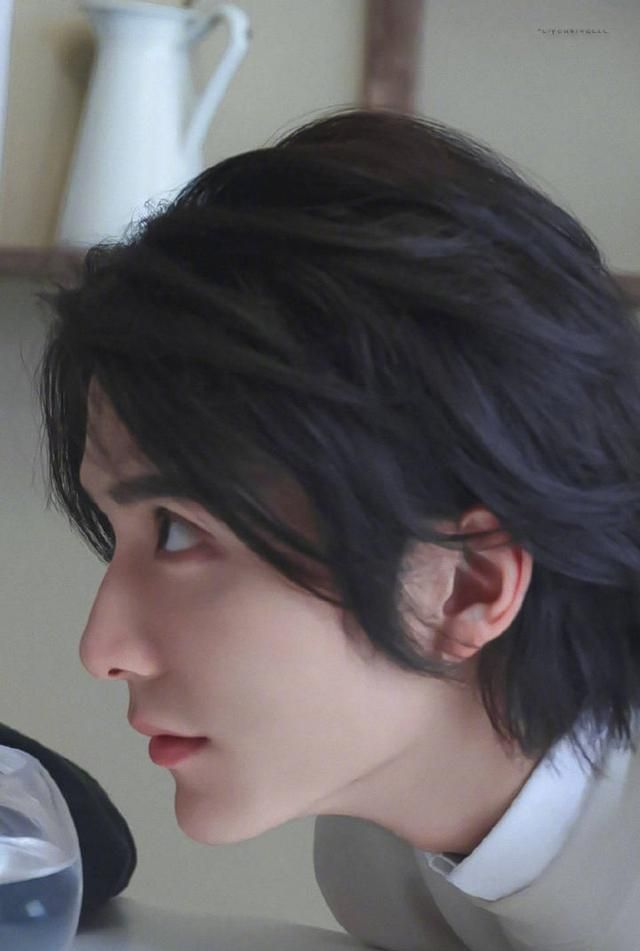 张新成最佳女主获奖感言安能辨我是雄雌,艺考之神的文化发言