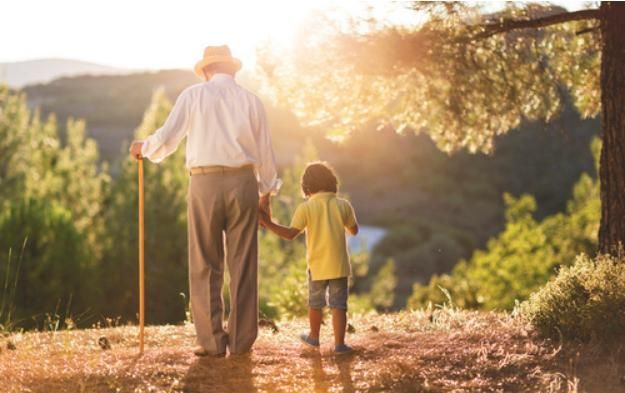 农村70岁老人照顾92岁瘫痪父亲,家有长寿老人有时候不一定是好事休闲区蓝鸢梦想 - Www.slyday.coM