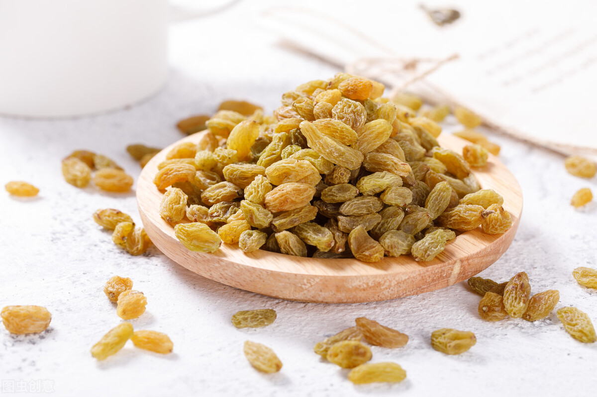 吃葡萄干需要清洗吗?知道制作过程,还是不要随便吃了