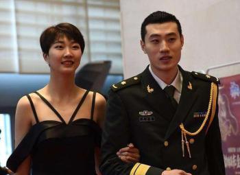 拥有了高人一等的身高,这也让袁心玥早早接触排球,在中国青少年排球的