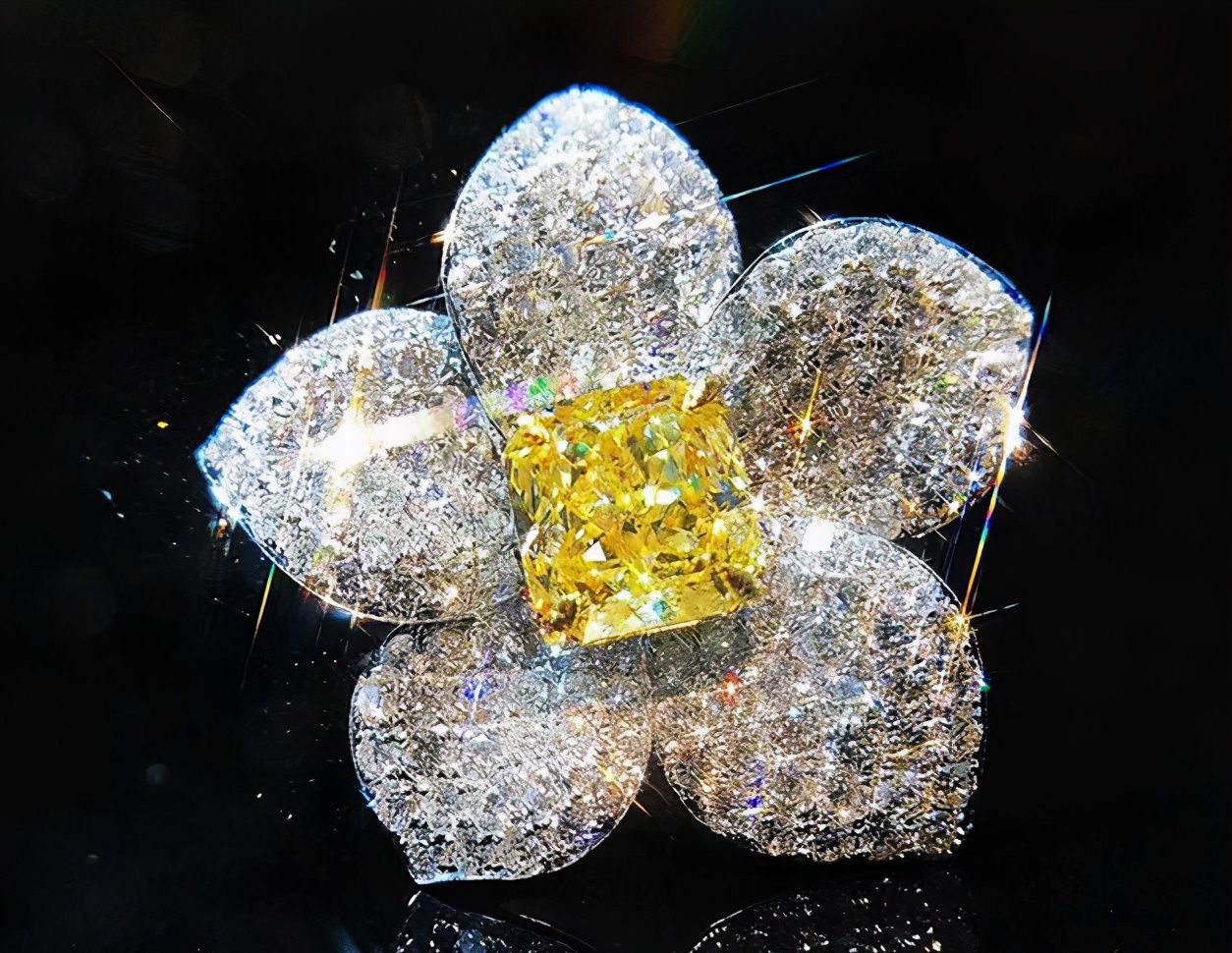 带你认识彩钻,到底什么颜色的钻石最贵?