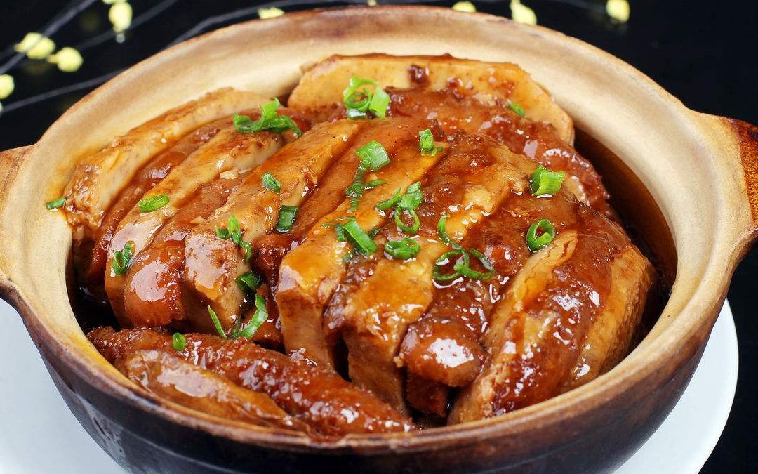 扣肉不止有梅菜搭配香芋酱香肉嫩还不腻给你带来不同的体验