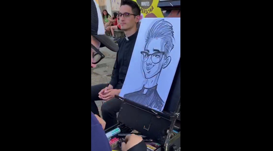 街头肖像画,画画跟玩似的! 来源:alfie