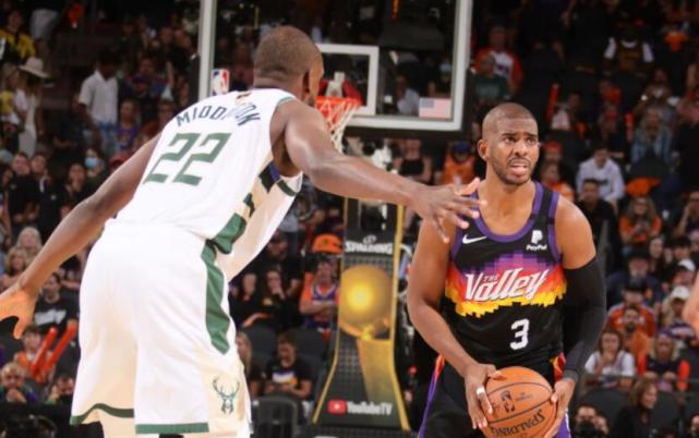 惊险！保罗遭垫脚险受伤，大洛被吹一级恶犯，雄鹿落后2位数休闲区蓝鸢梦想 - Www.slyday.coM