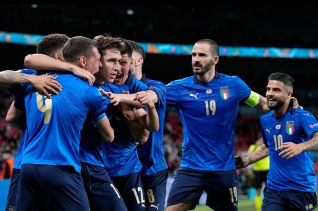 老牌强队,不能轻视!意大利“混凝土”式防守,让人产生了错觉休闲区蓝鸢梦想 - Www.slyday.coM 老牌强队,不能轻视!意大利“混凝土”式防守,让人产生了错觉休闲区蓝鸢梦想 - Www.slyday.coM