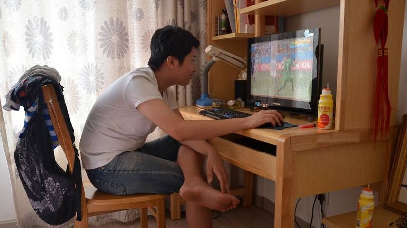 大学室友结婚,我随礼一千,吃饭时被另置一桌,心凉休闲区蓝鸢梦想 - Www.slyday.coM 大学室友结婚,我随礼一千,吃饭时被另置一桌,心凉休闲区蓝鸢梦想 - Www.slyday.coM