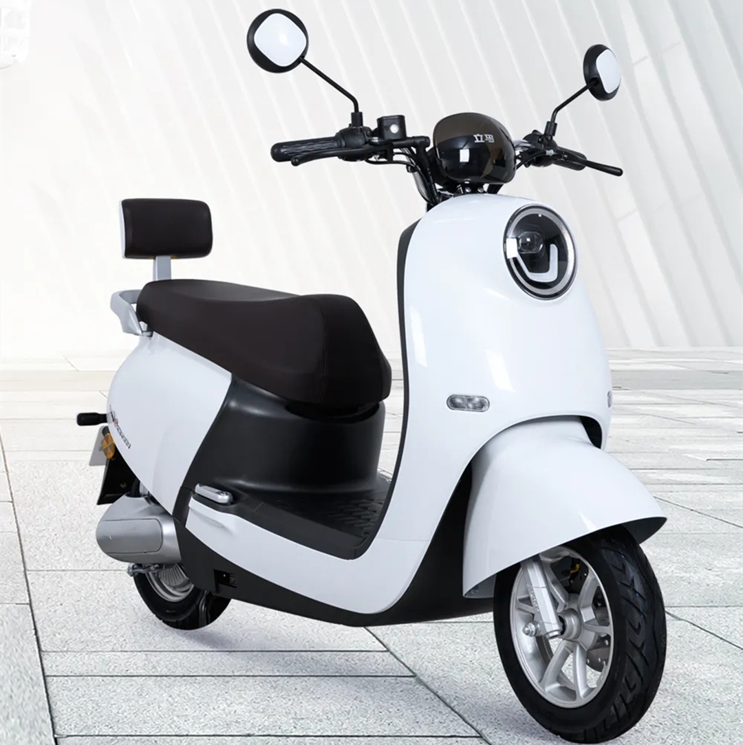 最后,立马也在最近打造了一款电轻摩m5.