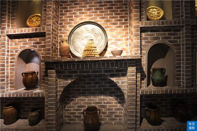 新疆的馕治百病,这里见识了馕的花式吃法,馕吃一个月不重样说法休闲区蓝鸢梦想 - Www.slyday.coM 新疆的馕治百病,这里见识了馕的花式吃法,馕吃一个月不重样说法休闲区蓝鸢梦想 - Www.slyday.coM