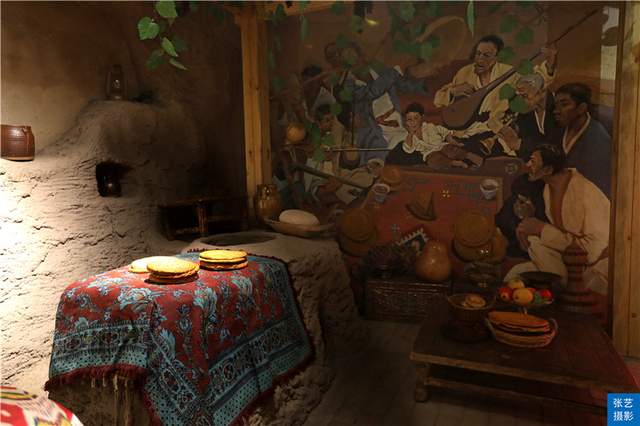 新疆的馕治百病,这里见识了馕的花式吃法,馕吃一个月不重样说法休闲区蓝鸢梦想 - Www.slyday.coM 新疆的馕治百病,这里见识了馕的花式吃法,馕吃一个月不重样说法休闲区蓝鸢梦想 - Www.slyday.coM