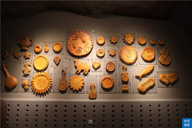 新疆的馕治百病,这里见识了馕的花式吃法,馕吃一个月不重样说法休闲区蓝鸢梦想 - Www.slyday.coM 新疆的馕治百病,这里见识了馕的花式吃法,馕吃一个月不重样说法休闲区蓝鸢梦想 - Www.slyday.coM