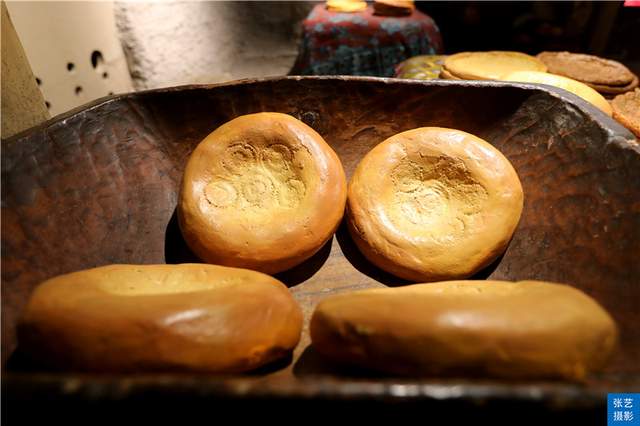 新疆的馕治百病,这里见识了馕的花式吃法,馕吃一个月不重样说法休闲区蓝鸢梦想 - Www.slyday.coM 新疆的馕治百病,这里见识了馕的花式吃法,馕吃一个月不重样说法休闲区蓝鸢梦想 - Www.slyday.coM