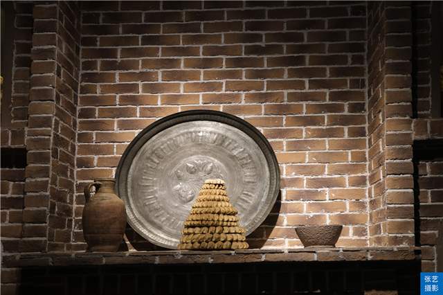 新疆的馕治百病,这里见识了馕的花式吃法,馕吃一个月不重样说法休闲区蓝鸢梦想 - Www.slyday.coM 新疆的馕治百病,这里见识了馕的花式吃法,馕吃一个月不重样说法休闲区蓝鸢梦想 - Www.slyday.coM