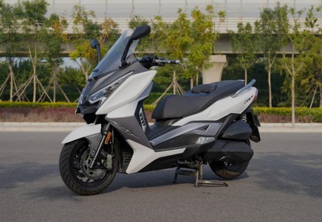 售价258万解读摩旅踏板新秀力刻318做工出色配置高端