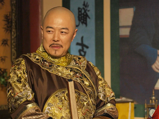 饰雍正帝《满汉全席》饰康熙帝《宋莲生坐堂》饰顺治帝《铁将军阿贵》