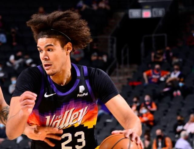 堪称学术界奇迹:太阳队替补锋线竟然一边打总决赛一边写论文!休闲区蓝鸢梦想 - Www.slyday.coM 堪称学术界奇迹:太阳队替补锋线竟然一边打总决赛一边写论文!休闲区蓝鸢梦想 - Www.slyday.coM