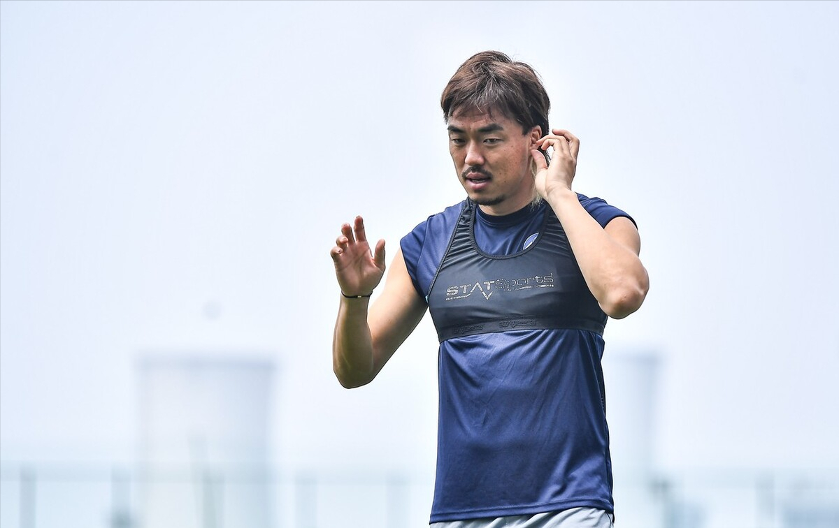 赵旭日热身赛进球,贾尼松国外度假,大连人中场仍吃紧!