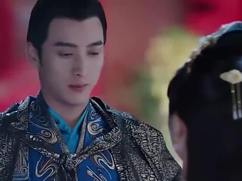 伽罗和宇文邕散步聊天宇文邕对伽罗一脸的宠溺太有爱了