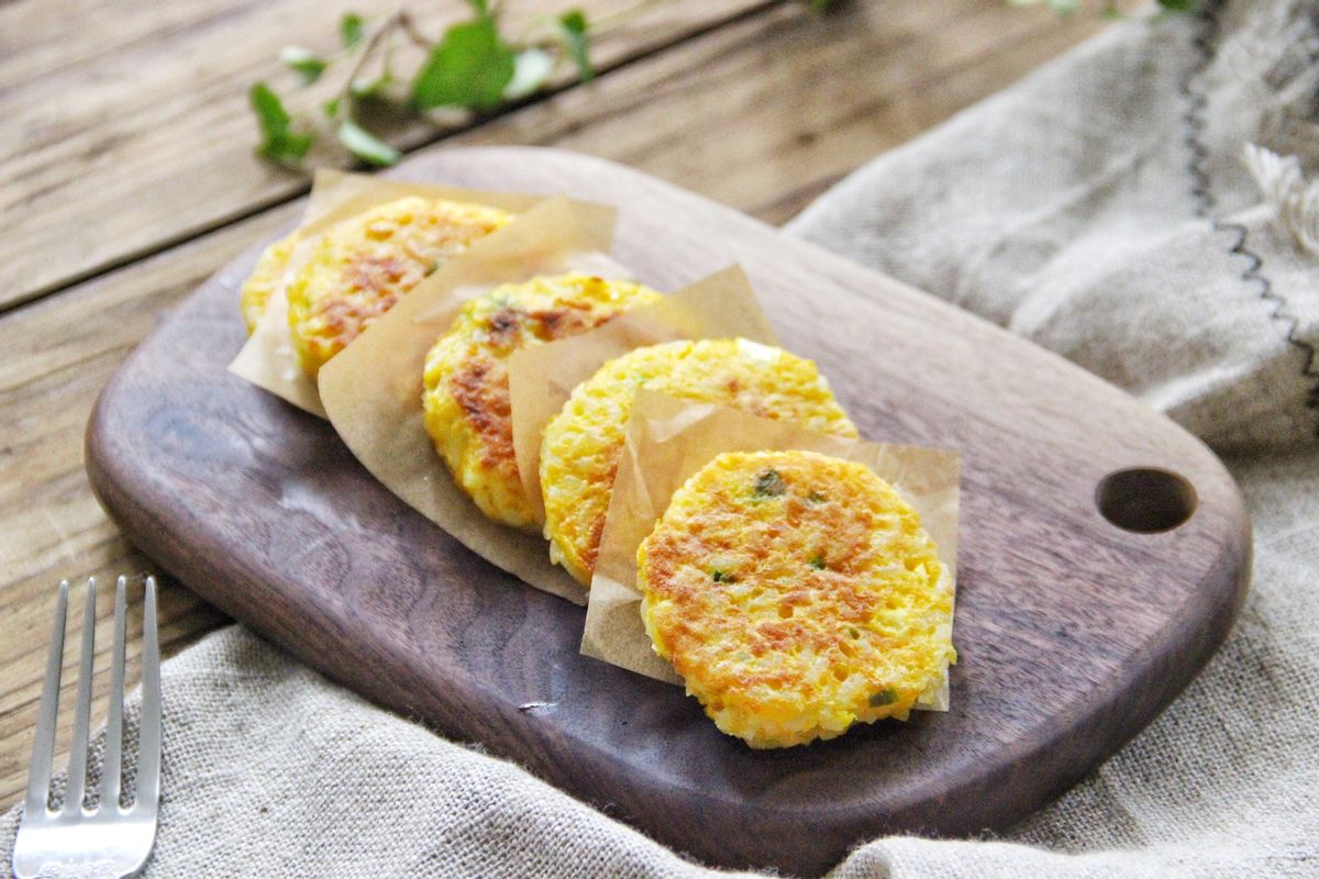 营养丰富的鸡蛋蔬菜米饼制作简单鲜香四溢