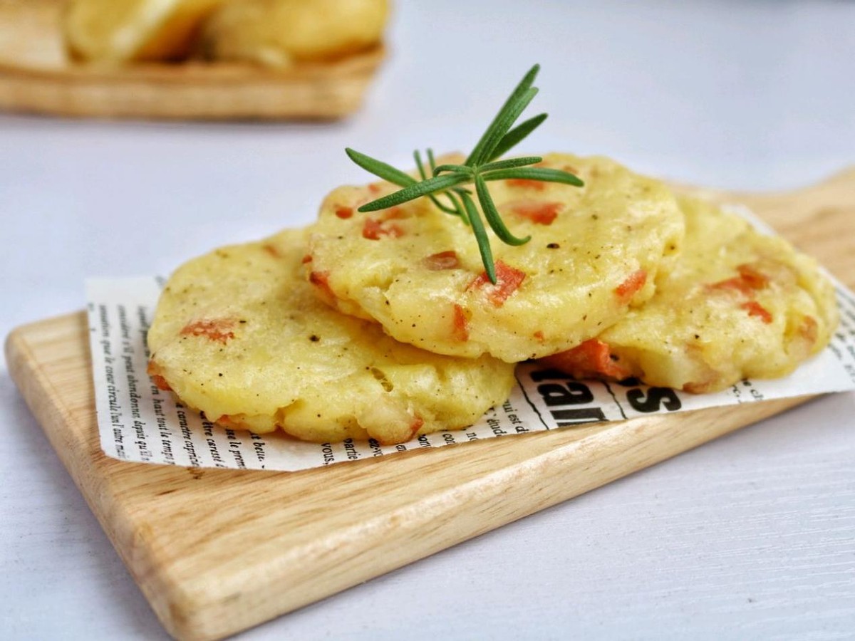 培根芝士土豆饼,又甜又香又糯,只是想想就觉得口水泛滥