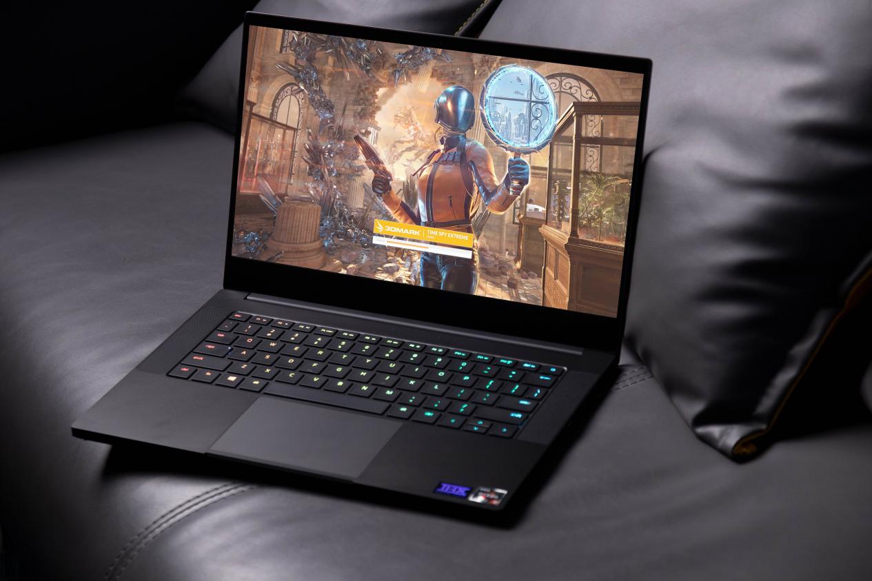 工作站级性能的14英寸游戏本雷蛇灵刃14改变创作方式