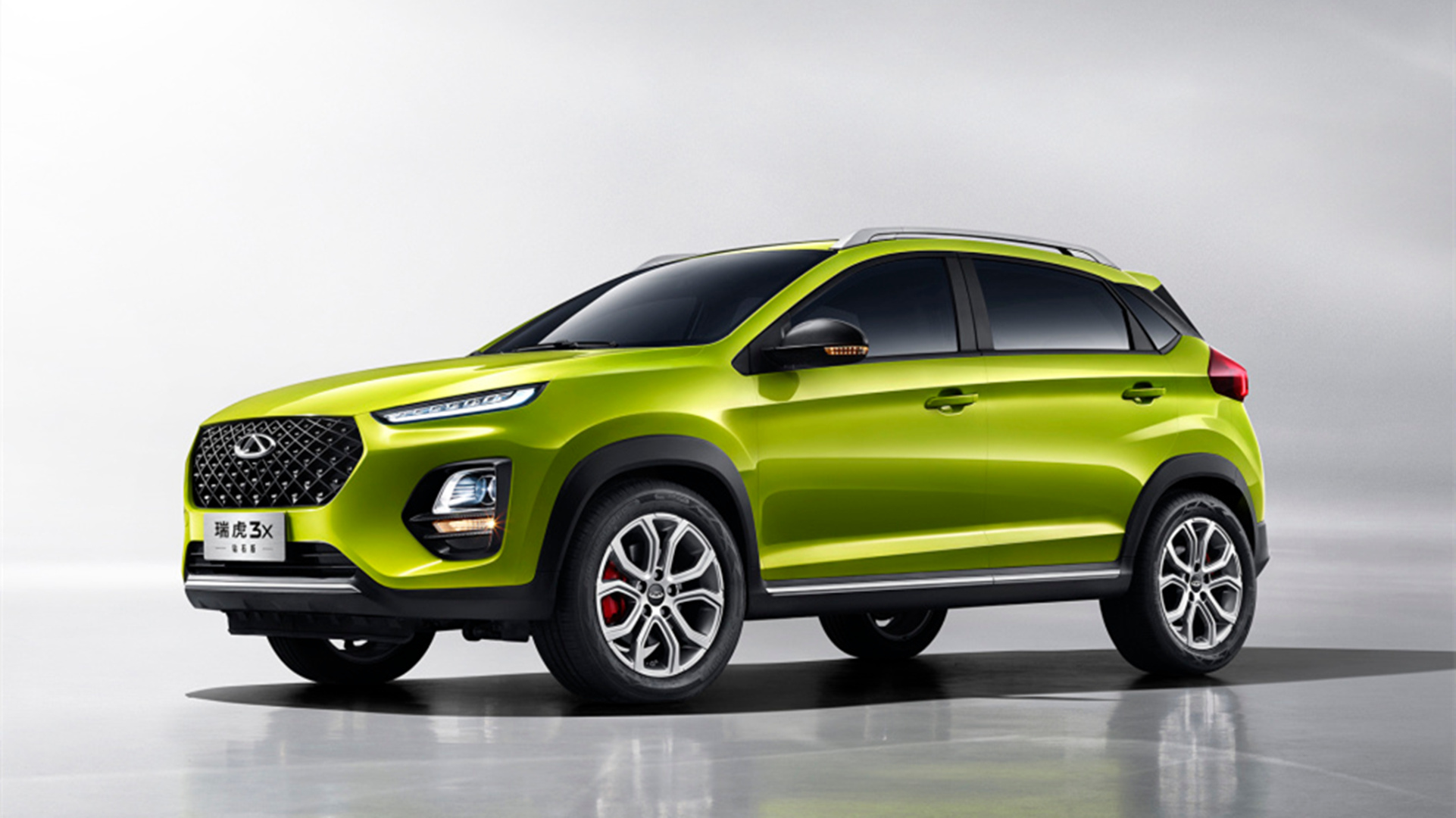 上半年新车回顾前脸时尚大气奇瑞瑞虎3x钻石版了解下