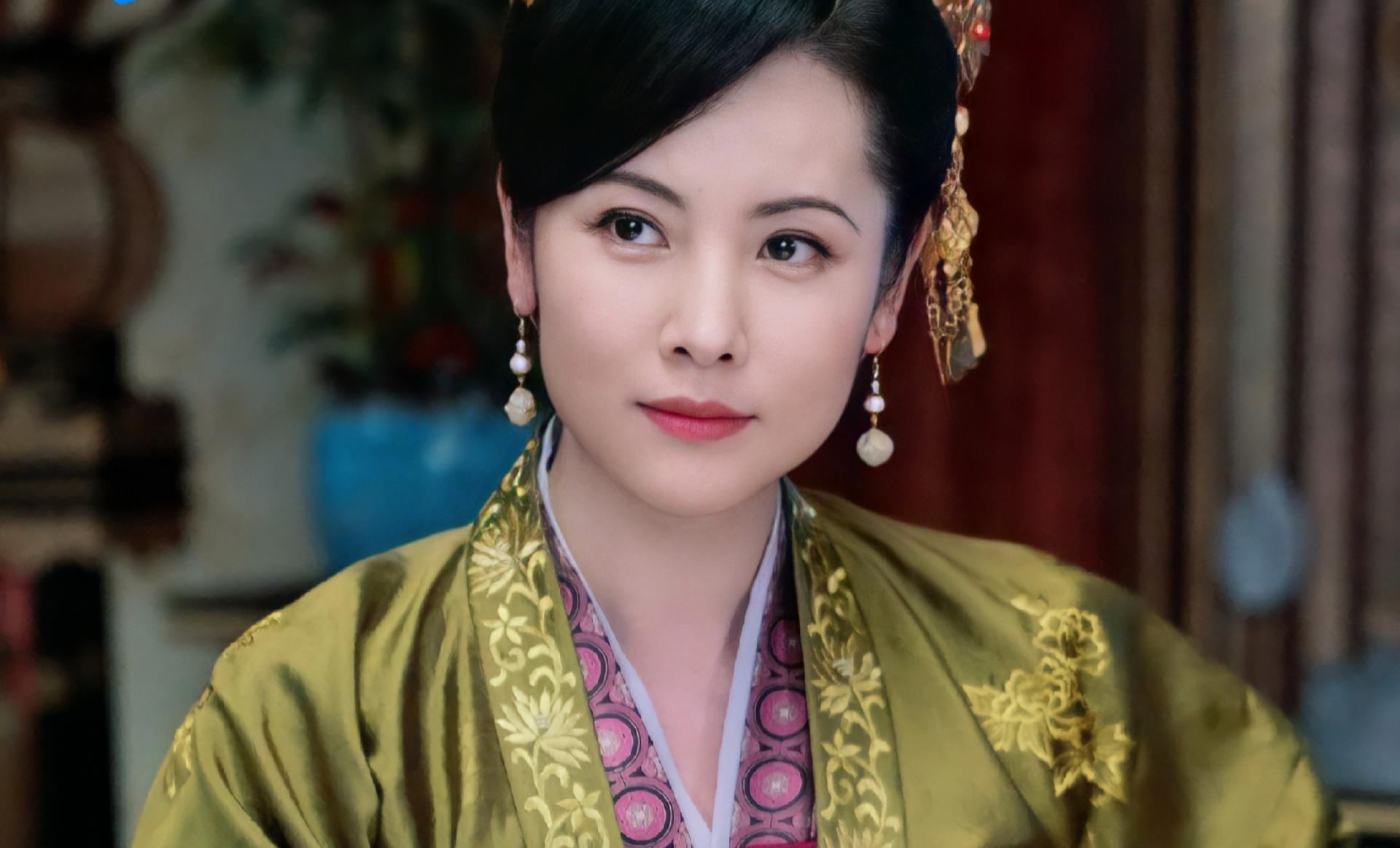 许凯新剧女配20岁出道即女主44岁离婚后事业回春