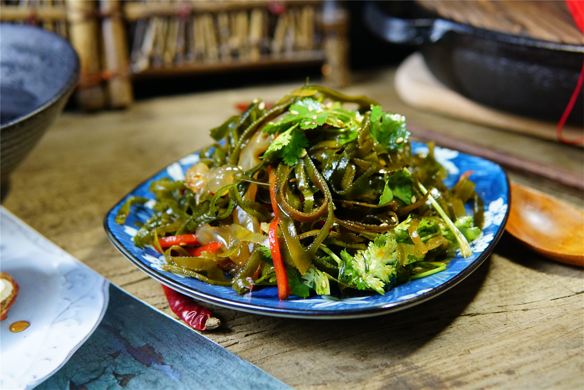 凉拌海带丝简单拌一拌只要10分钟轻松端上桌清脆又爽口