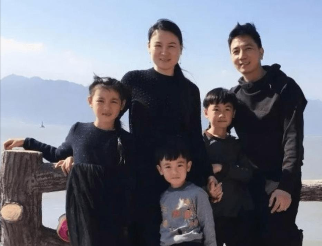 回应被亡妻哥哥反怼？林生斌的中年疼痛文学，为什么感动不了人？休闲区蓝鸢梦想 - Www.slyday.coM