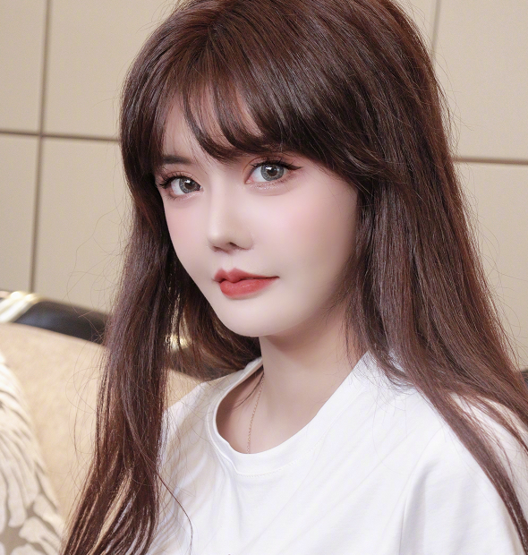 小猪先生兜儿晒孩子四维图,大眼睛高鼻梁大嘴巴,比