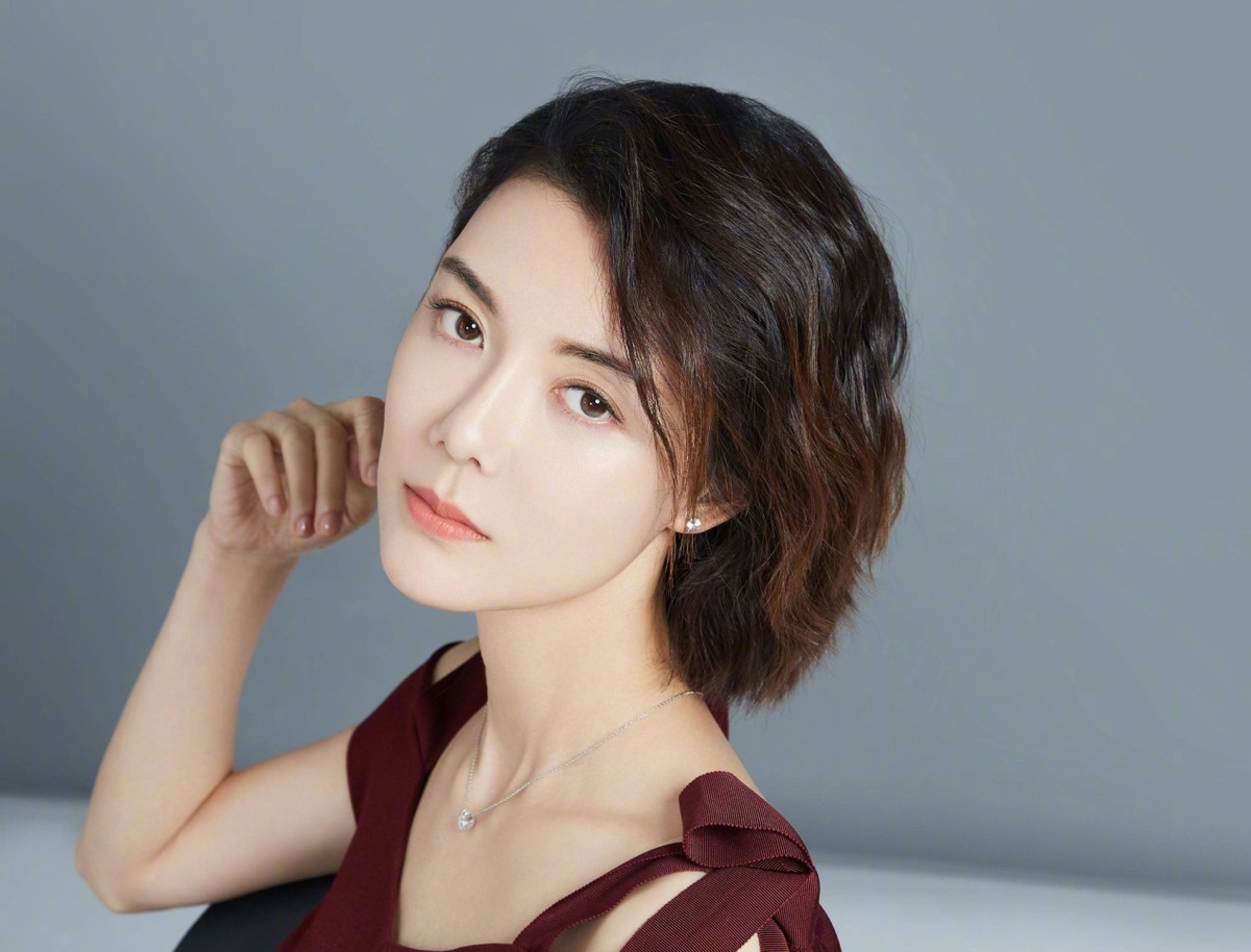 离婚后一直单身的车晓如今瘦出新高度干练有余脂肪不足