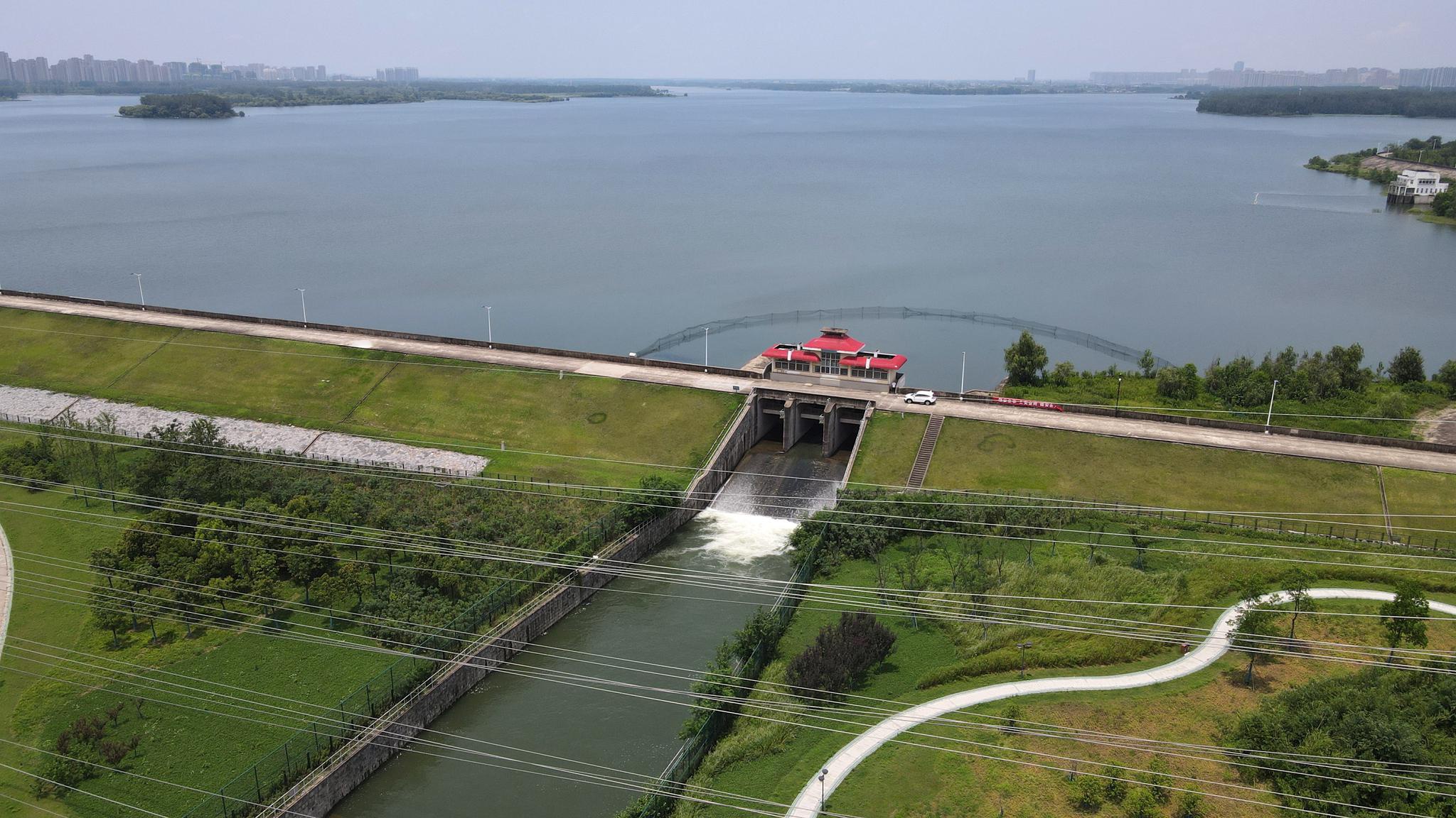 合肥市两座水库开闸泄洪