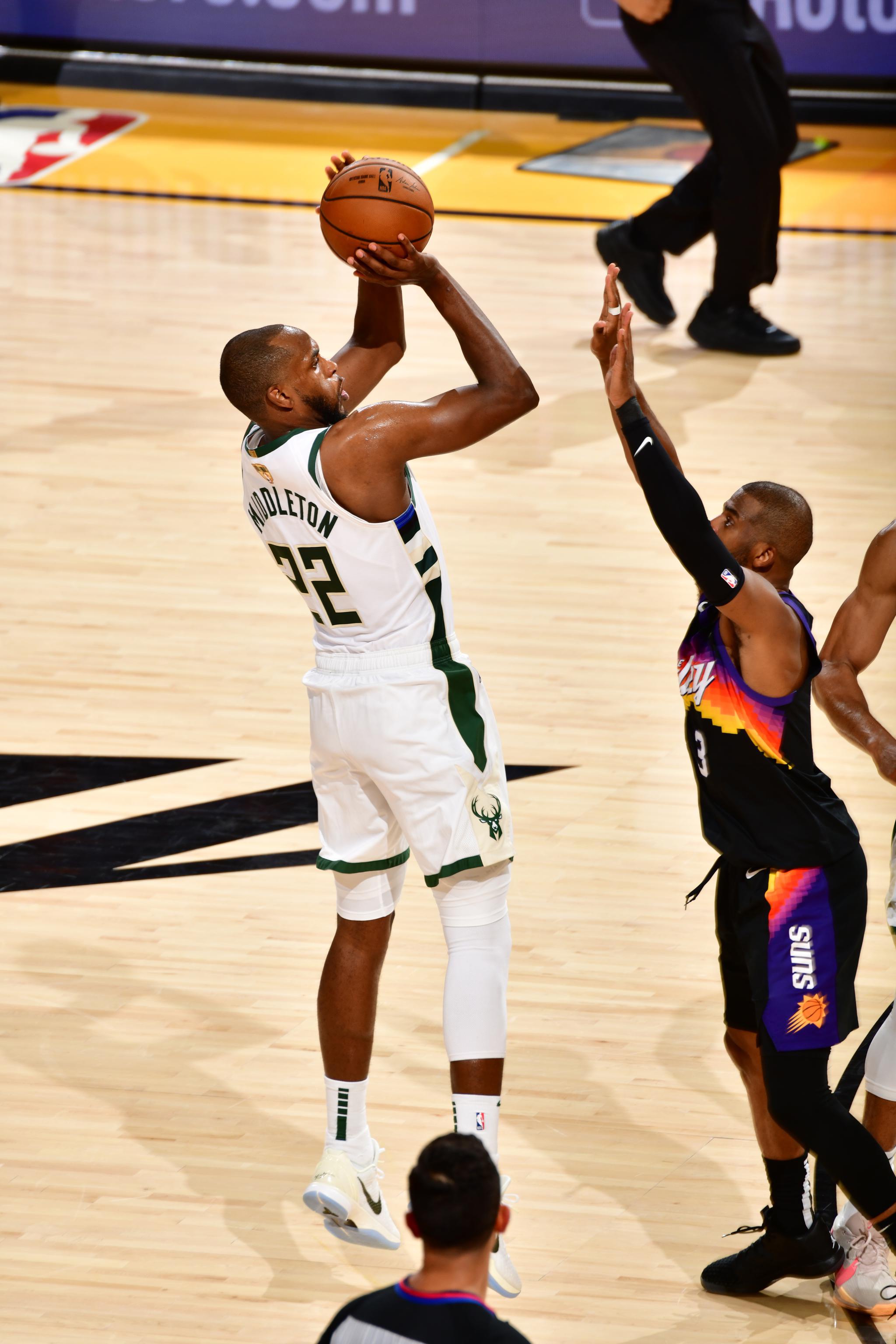 米德尔顿,神一场鬼一场.