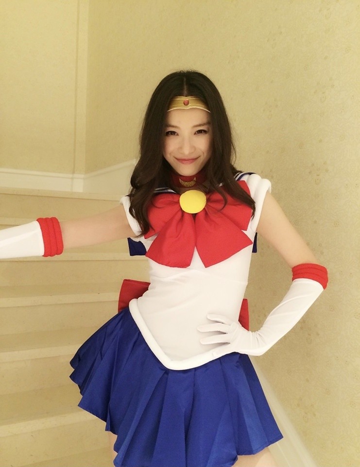 9位剧女星cosplay造型杨紫扮迪士尼白雪公主萌翻