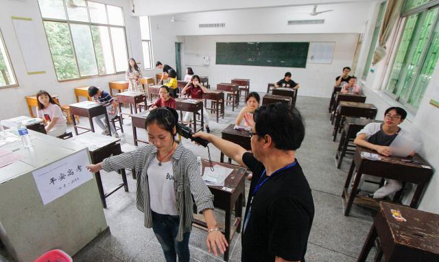 高考监考老师的一天,看完真的泪流满面