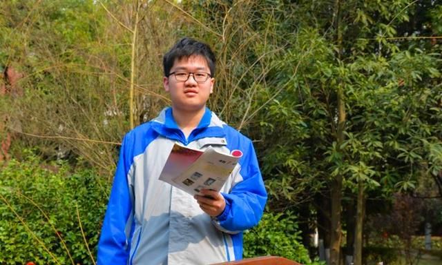 儿子考上北大,爸爸凡尔赛,睡觉都能睡635,河南考生：中等分数休闲区蓝鸢梦想 - Www.slyday.coM