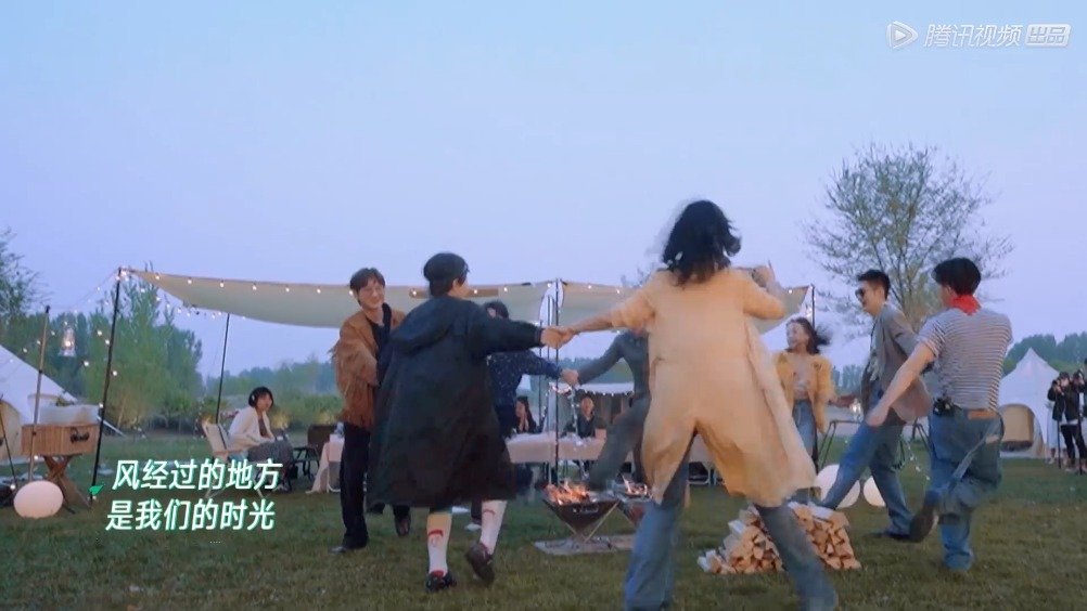 《刚好》MV正式上线!_新浪新闻