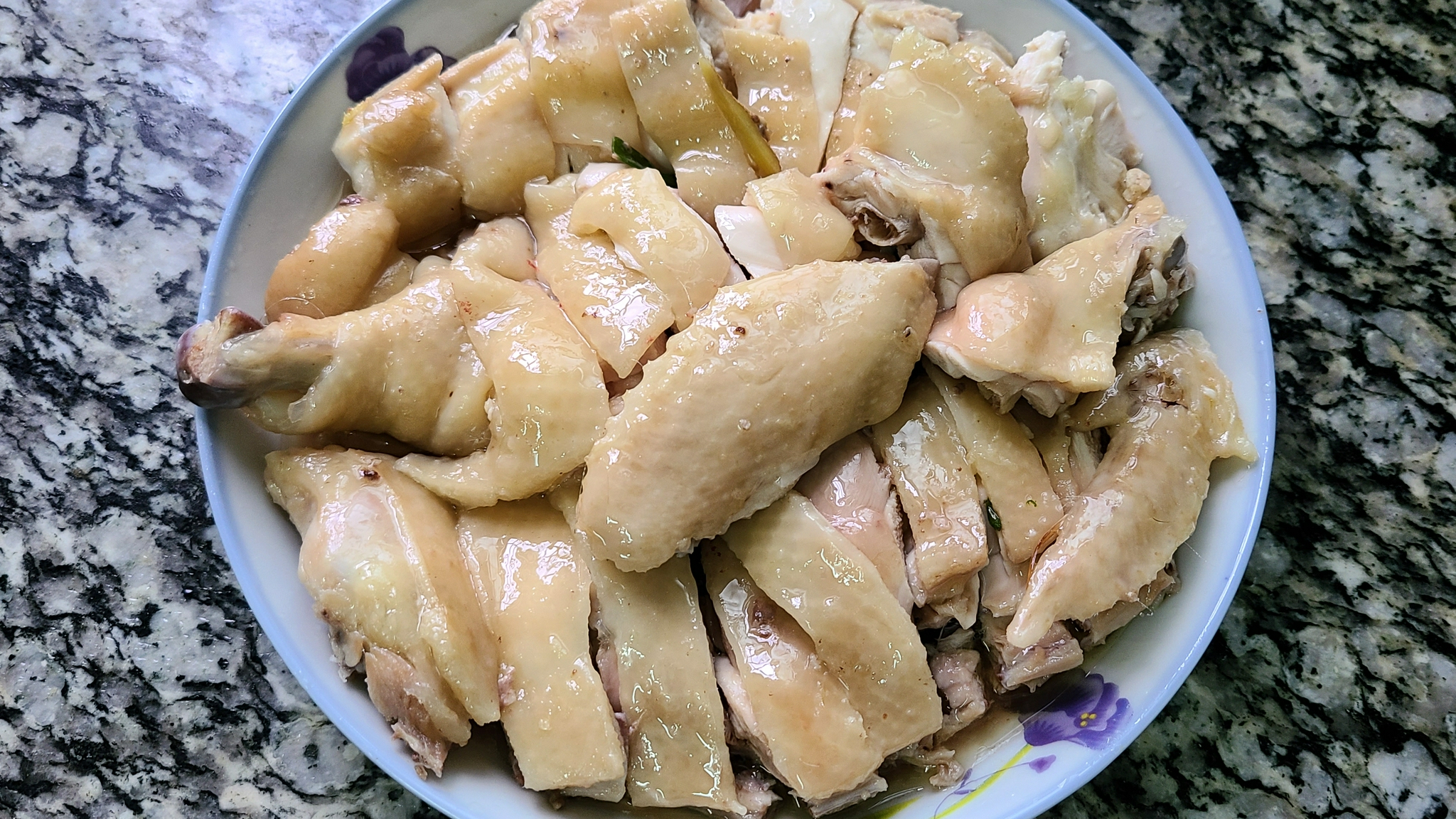 广东盐水鸡,皮滑肉嫩又好吃,这一道美味家常菜,看着就馋|盐水鸡|家常