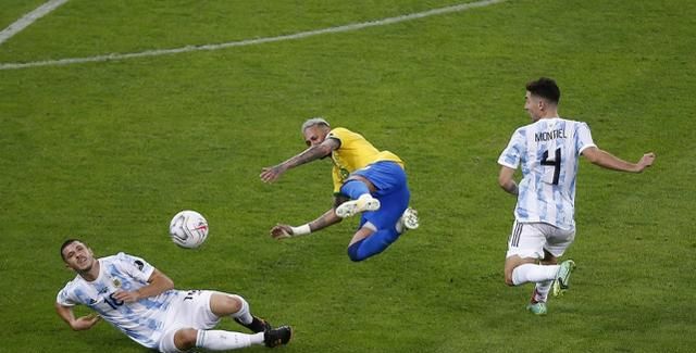 不怵内马尔!阿根廷24岁铁卫一战成名 下一步登陆欧洲?休闲区蓝鸢梦想 - Www.slyday.coM 不怵内马尔!阿根廷24岁铁卫一战成名 下一步登陆欧洲?休闲区蓝鸢梦想 - Www.slyday.coM