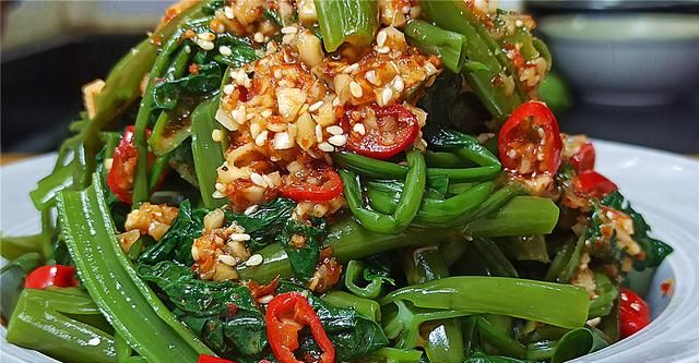 空心菜别再炒着吃了开水汆一下凉拌清脆爽口开胃好吃